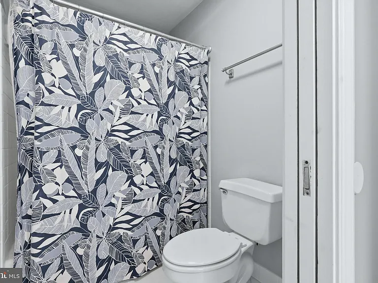 900 Hickory Cir — Photo 31