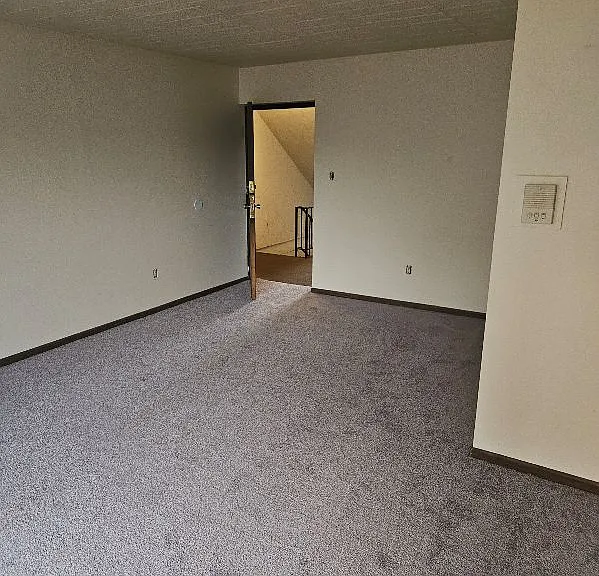 435 Atwood St — Photo 6
