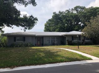 708 Pinewood Dr, Dunedin, FL 34698