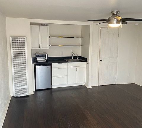2nd image of 1506C W Alameda St #C
