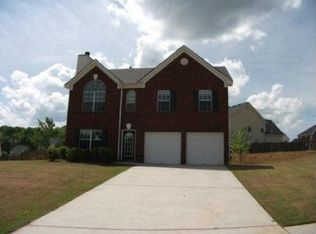 633 Howell Dr, Locust Grove, GA 30248
