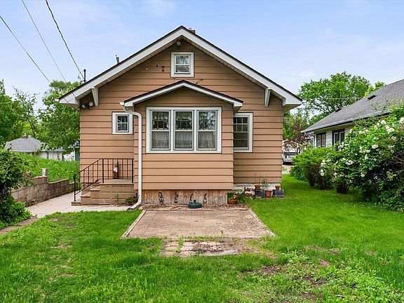 4th image of 1514 York Ave