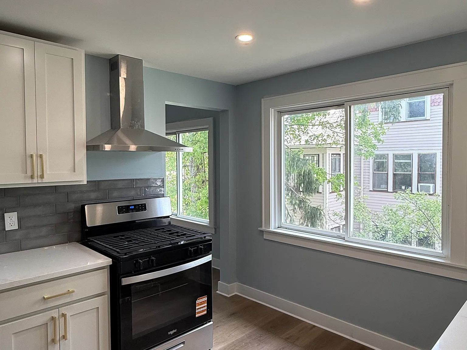 4 bed, 1850 sqft, $1,975 — Photo 3