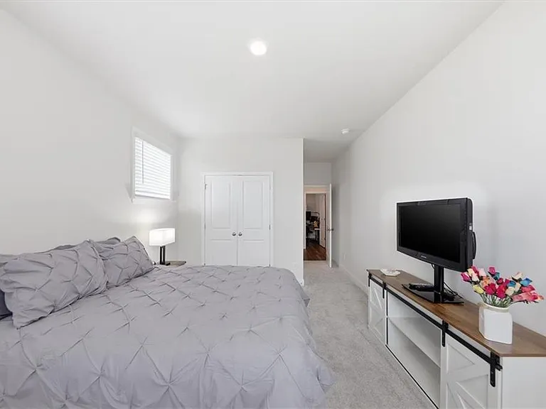 3939 Alderstone Dr — Photo 16