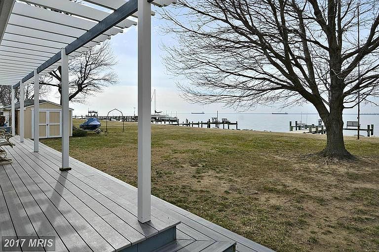 1st image of 124 Bay Dr