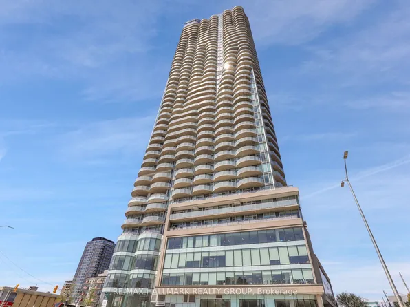 805 Carling Ave #1904, Ottawa, ON K1Z 7K7