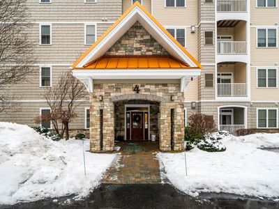 4 Henry David Drive #202, Nashua, NH, 03062