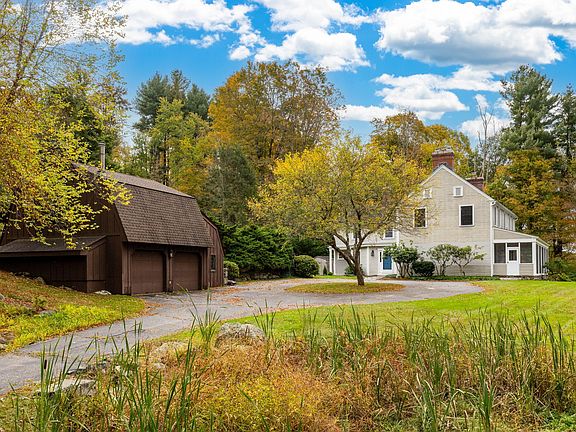 3rd image of 720 Town Hill Road
