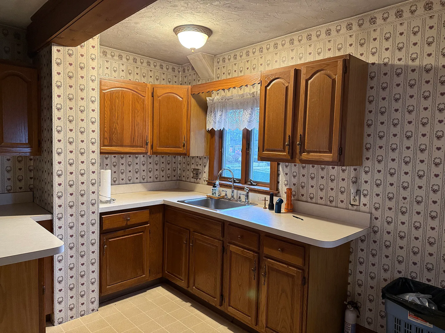 2 bed, 600 sqft, $2,700 — Photo 3