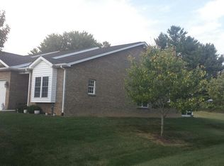 10 Berkley Ct, Troutville, VA 24175