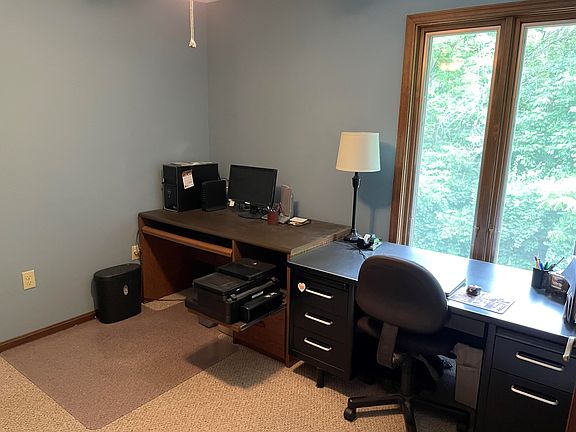 2nd image of 2444 Orchid Ln