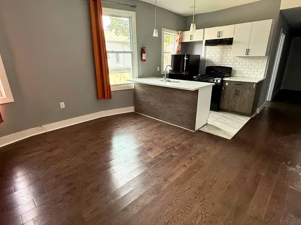 808 S 17th St #1, Newark, NJ 07108