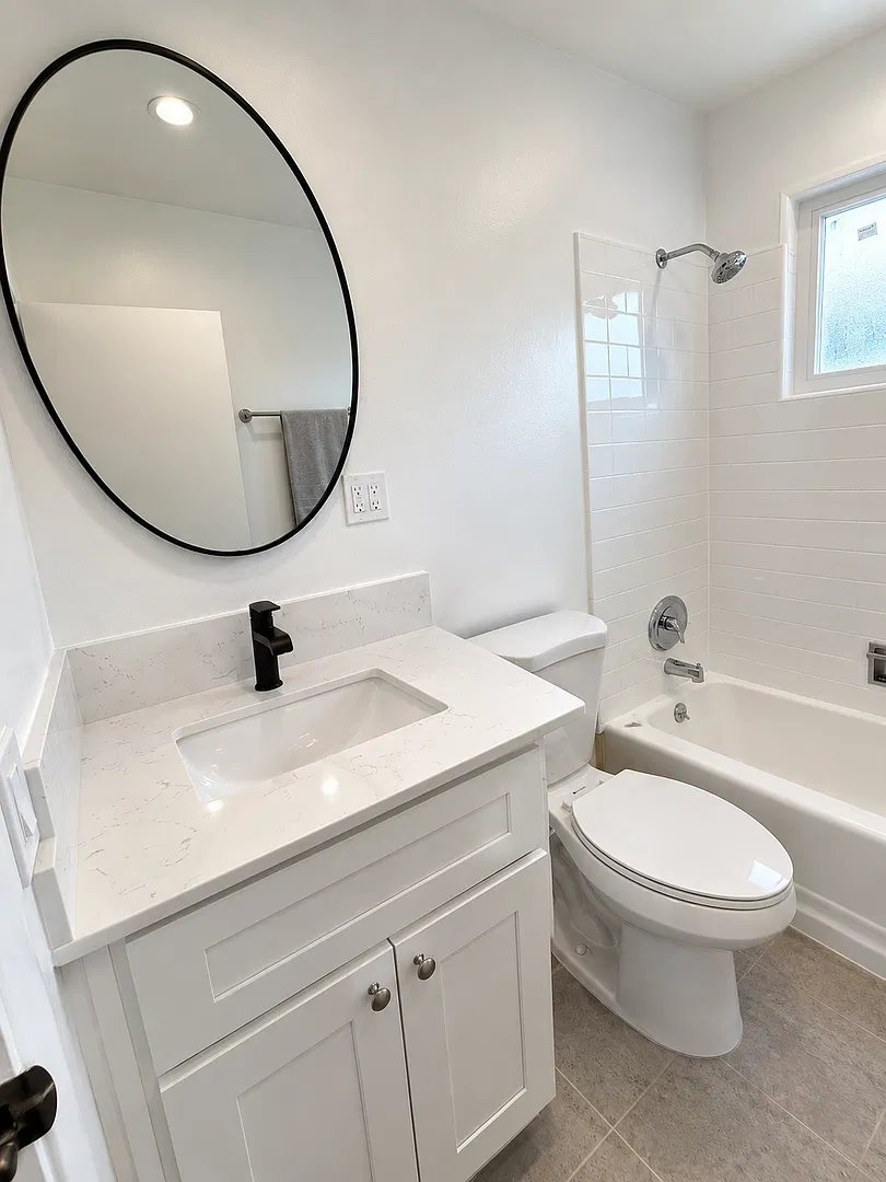 Charming Pasadena Living in a Prime Location — Photo 4