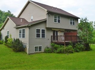 29 Abbey Rd, Williston, VT 05495
