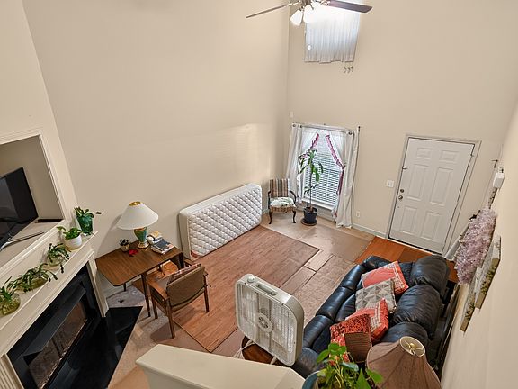 5th image of 112 Northcrest Commons Cir