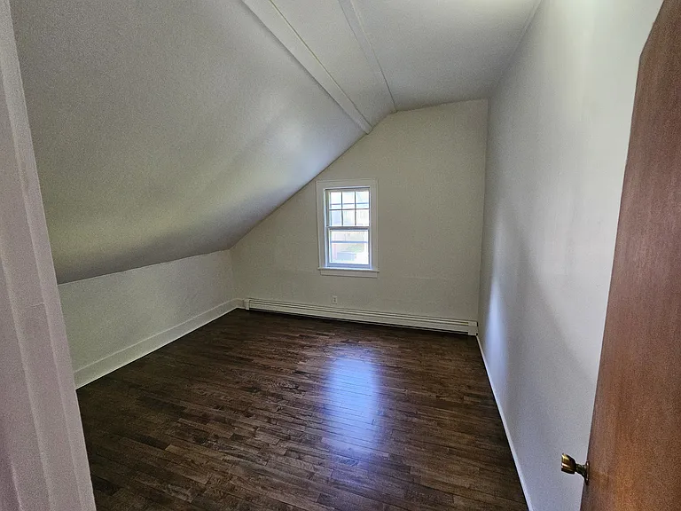 School House Ln — Photo 11