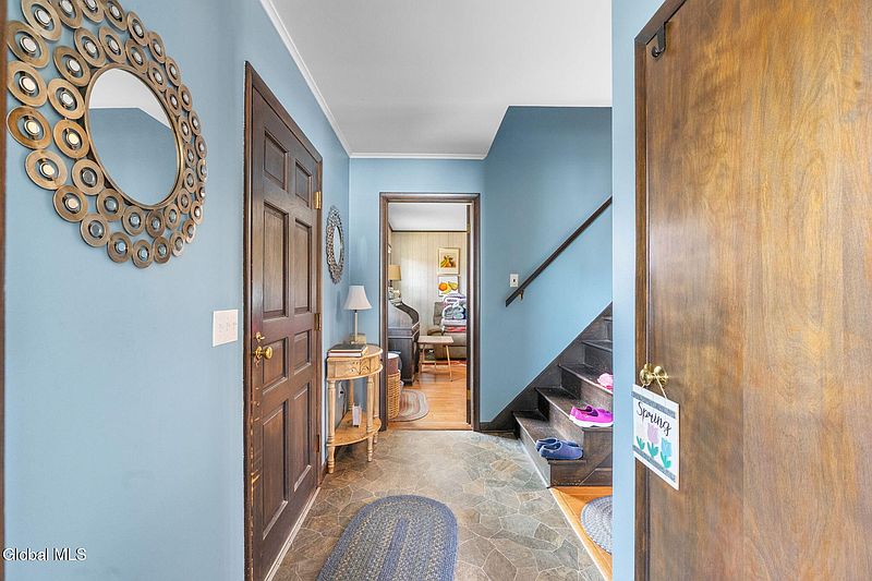 4th image of 26 Crescent Terrace