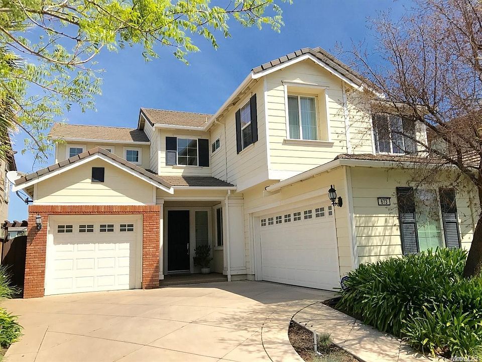 1st image of 673 W Montecito Ave