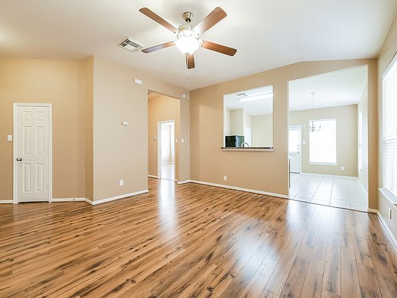 4th image of 15538 Anton Dr
