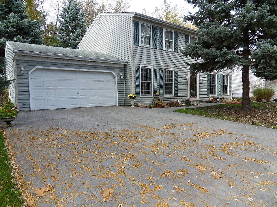 1st image of 108 S Cambridge Dr