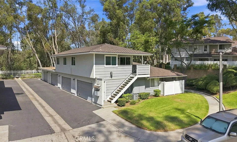 2536 Coventry Cir
