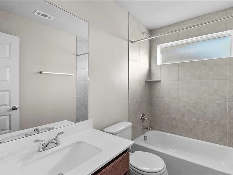 124 Fabion St — Photo 14