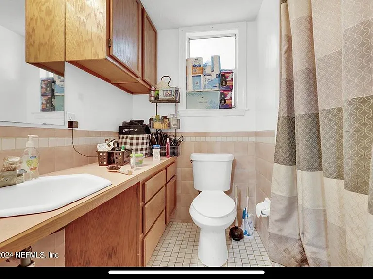 2114 Schumacher Ave #2 — Photo 3