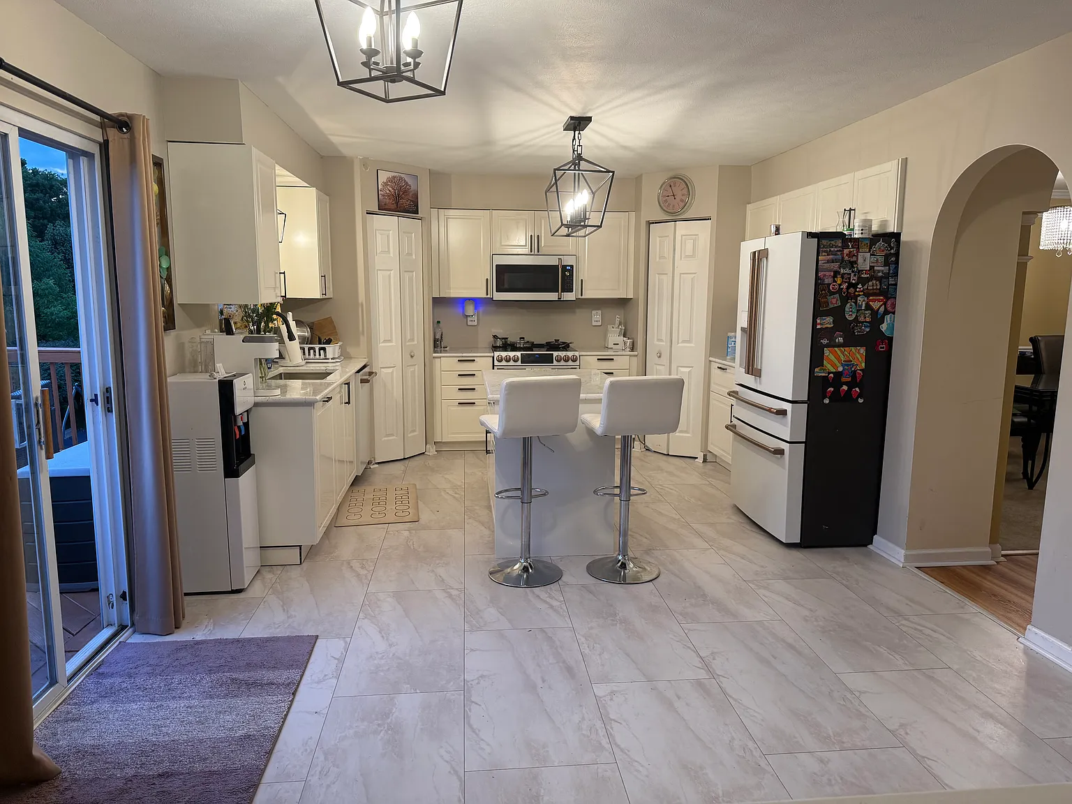 4 bed, 3.5 bath, 3100 sqft, $3,100 — Photo 4