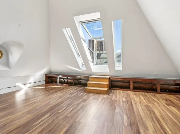 7722 Broadway image 26 of 47