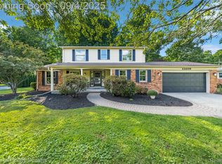 22809 Balcombe Dr, Novi, MI 48375