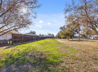 110 E Kavanagh Ave, Tracy, CA 95376