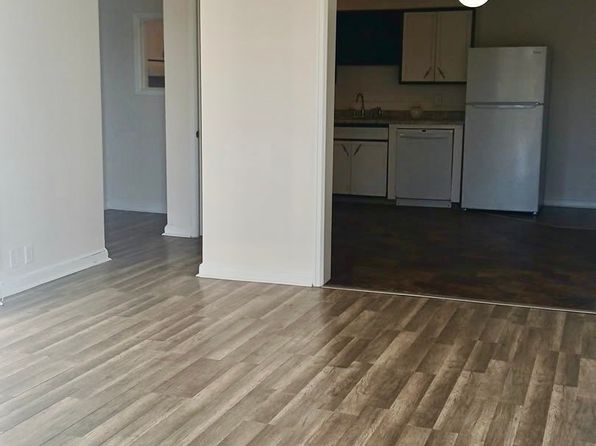 519 1st Ave SW #2