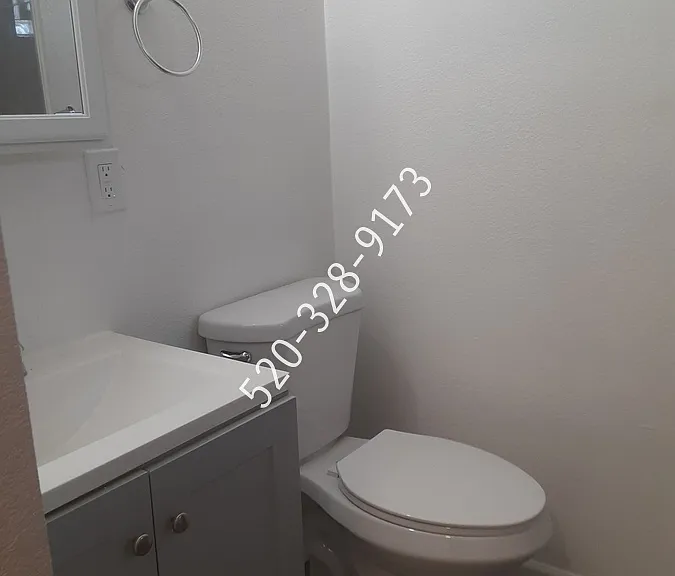 2447 N Santa Rita Ave — Photo 12