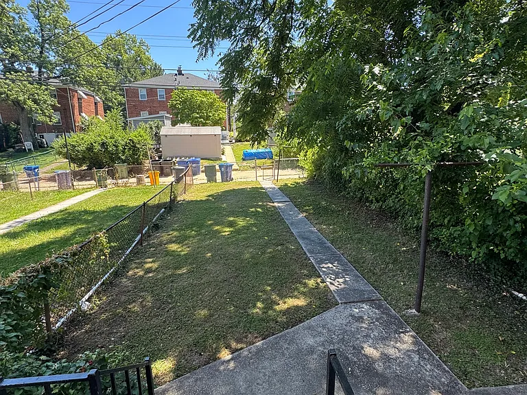 915 E Lake Ave #1 — Photo 14