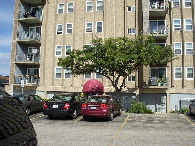 1st image of 9514 W Lawrence Ave #2501