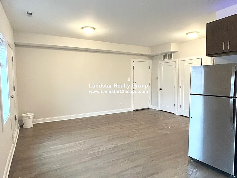 3407 W Fullerton Ave #3D — Photo 8