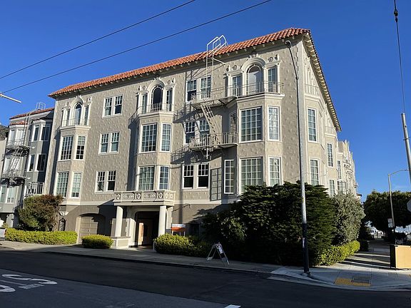 2nd image of 1900 Jefferson St APT 301