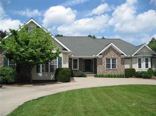 6746 Clayton Dr, Fairview, PA 16415