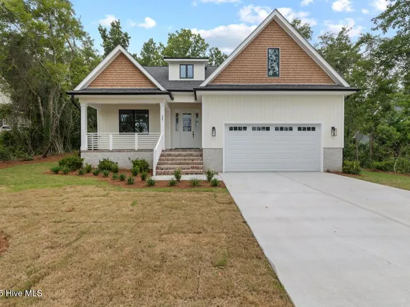 327 S Belvedere Drive, Hampstead, NC 28443