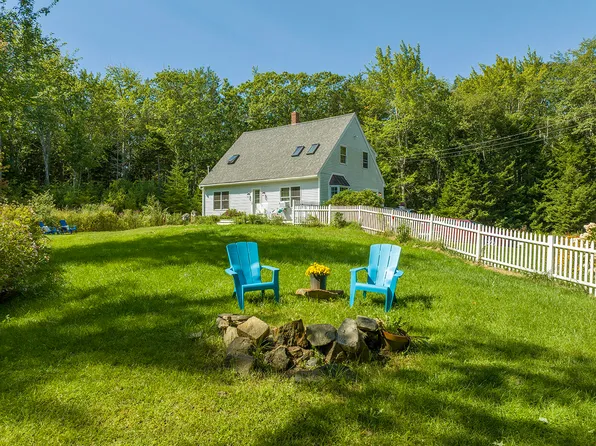 131 Stones Point Road, Cushing, ME 04563