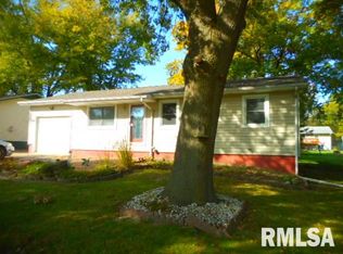 1612 14th St, Silvis, IL 61282