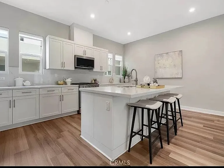 1311 W Cara Dr — Photo 17