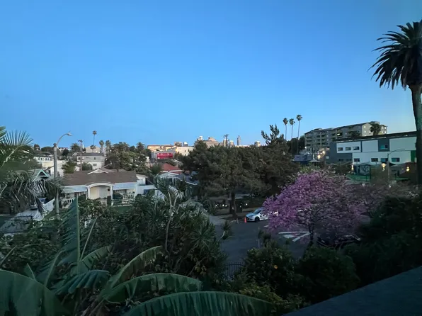 135 N Coronado St #1/2, Los Angeles, CA 90026