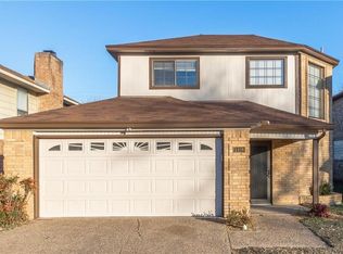 1108 Carrington Ct, Irving, TX 75060