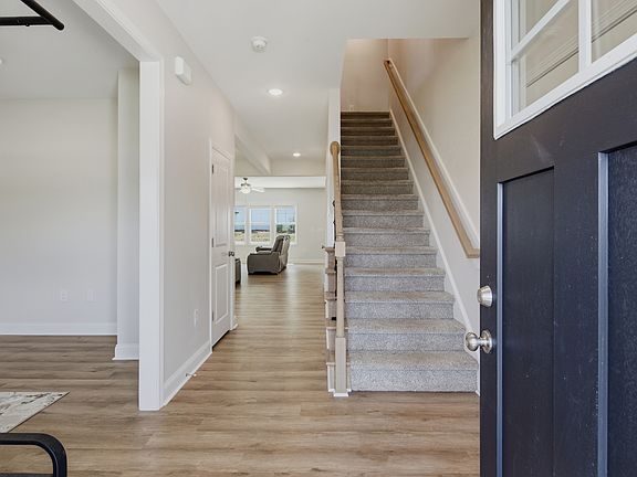5th image of 291 Burnside Dr