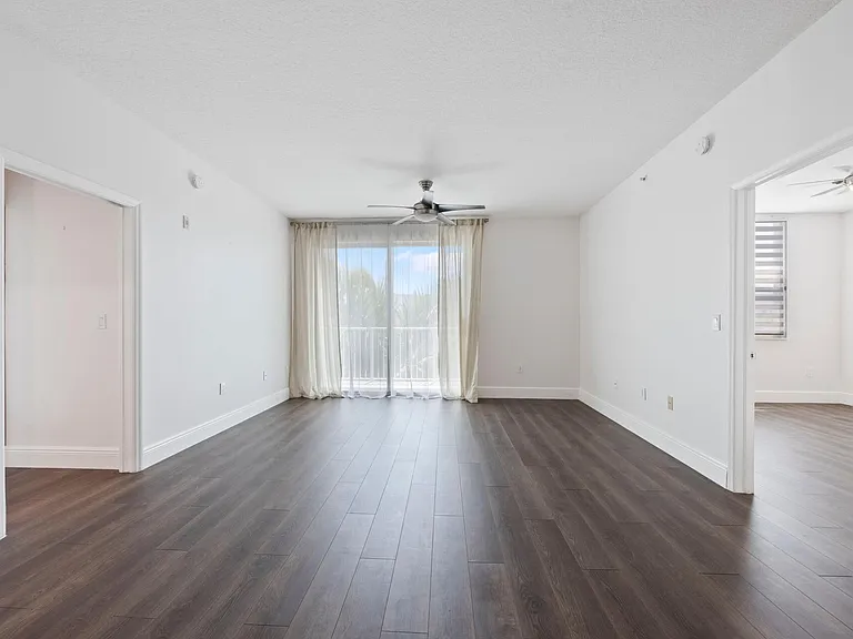 804 E Windward Way #621 — Photo 4