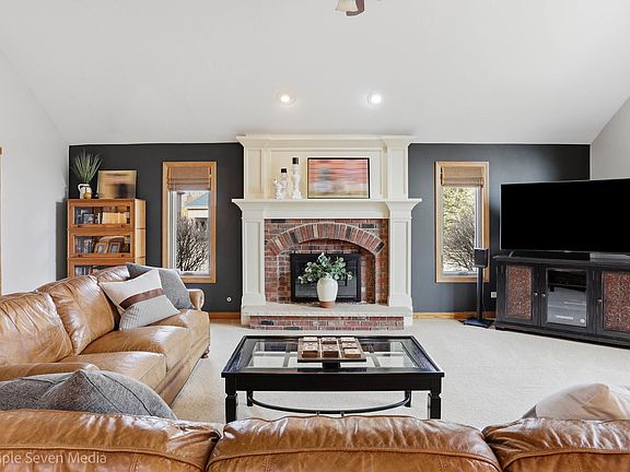 3rd image of 10926 Moose Ln