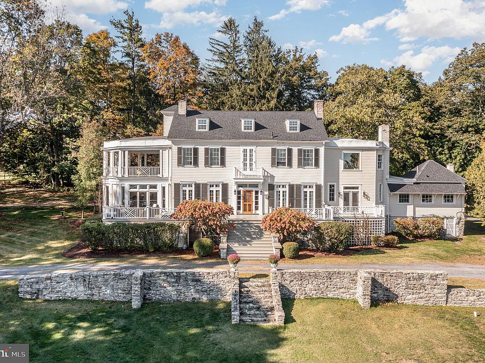 14893 Charmian Rd, Blue Ridge Summit, PA 17214 Zillow