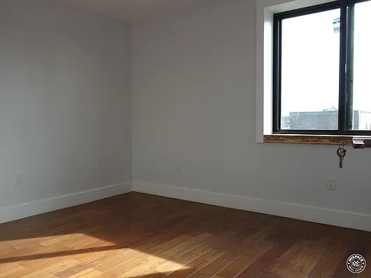 Rented by MySpaceNYC | media 37