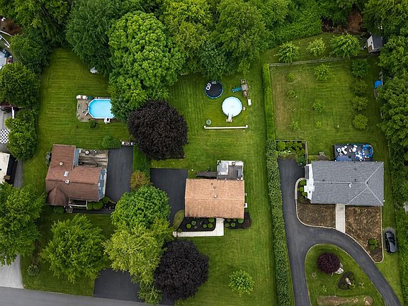 4th image of 63 Dixon Road